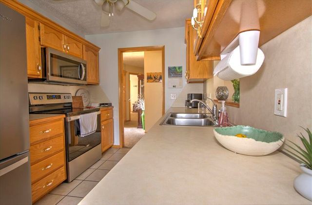 517 Osage Road, Willard, MO 65781