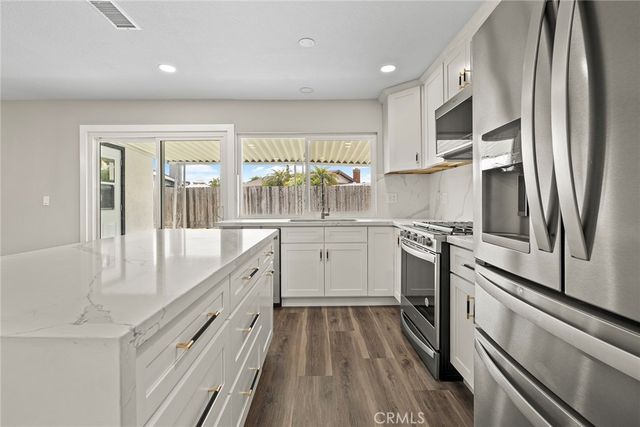 5032 E Holbrook Street, Anaheim Hills, CA 92807