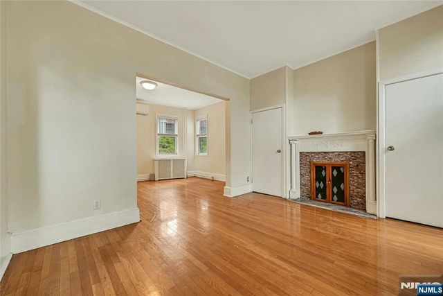 200-202 Oak Street, Weehawken, NJ 07086