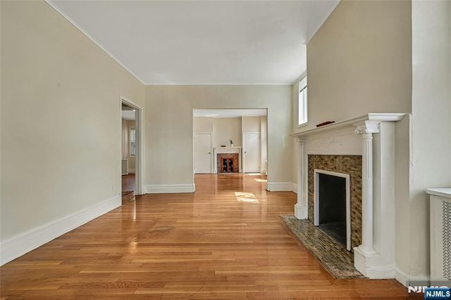 200-202 Oak Street, Weehawken, NJ 07086