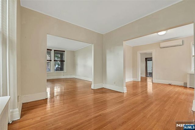 200-202 Oak Street, Weehawken, NJ 07086