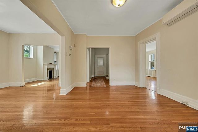 200-202 Oak Street, Weehawken, NJ 07086
