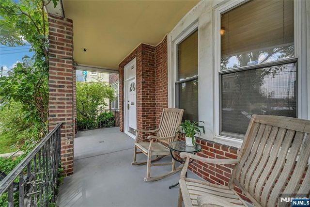 200-202 Oak Street, Weehawken, NJ 07086