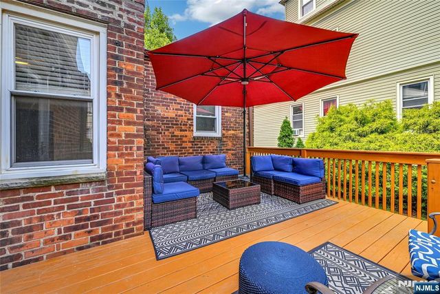 200-202 Oak Street, Weehawken, NJ 07086
