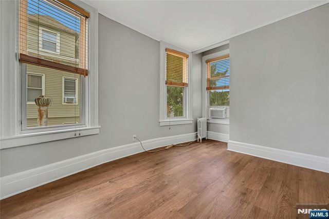 200-202 Oak Street, Weehawken, NJ 07086