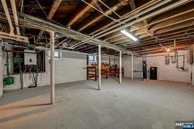 200-202 Oak Street, Weehawken, NJ 07086