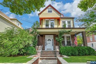 200-202 Oak Street, Weehawken, NJ 07086