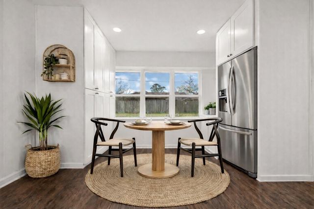 435 Bayou View Drive, El Lago, TX 77586