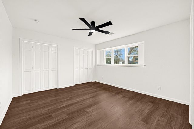 435 Bayou View Drive, El Lago, TX 77586