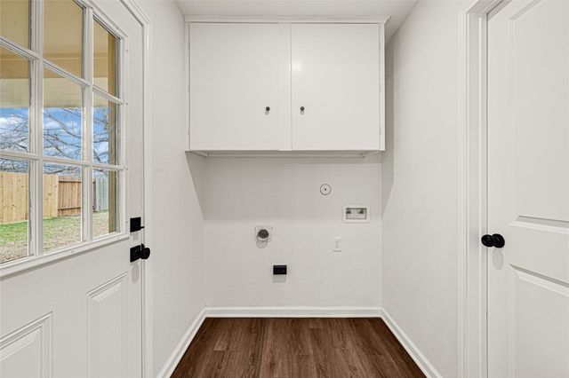 435 Bayou View Drive, El Lago, TX 77586