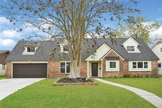 435 Bayou View Drive, El Lago, TX 77586