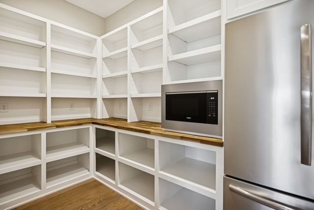 8729 Weller Ln, College Grove, TN 37046