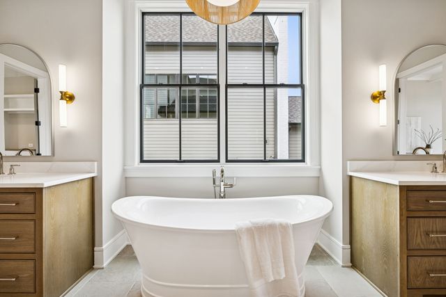 8729 Weller Ln, College Grove, TN 37046