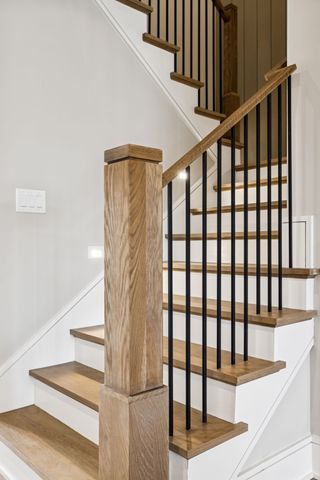 8729 Weller Ln, College Grove, TN 37046