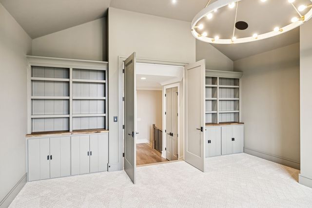 8729 Weller Ln, College Grove, TN 37046