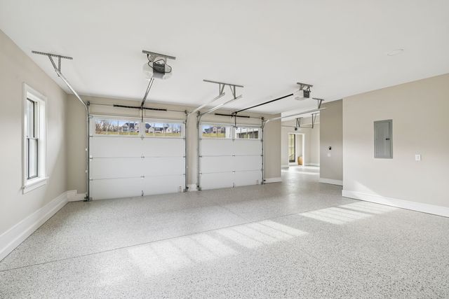 8729 Weller Ln, College Grove, TN 37046