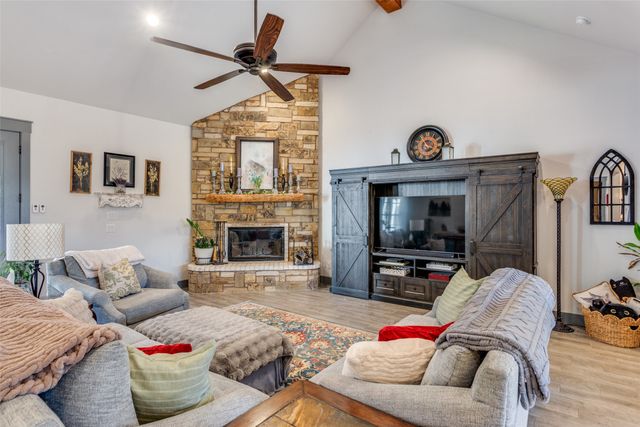 216 Deer Glade Court, Azle, TX 76020