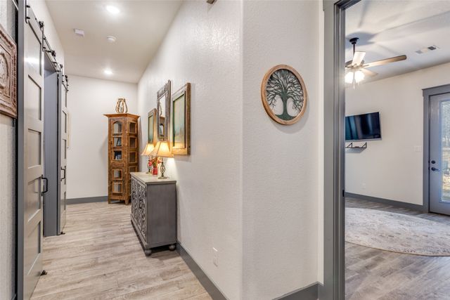 216 Deer Glade Court, Azle, TX 76020