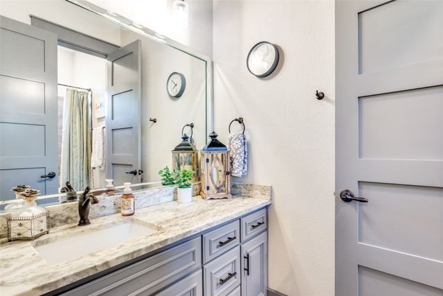 216 Deer Glade Court, Azle, TX 76020