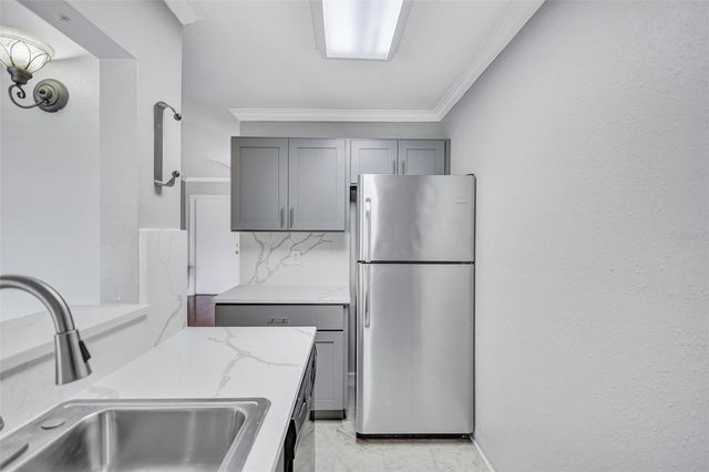 3232 S MACDILL AVENUE 210, Tampa, FL 33629