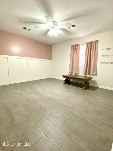 107 W Lakeshore Drive, Carriere, MS 39426