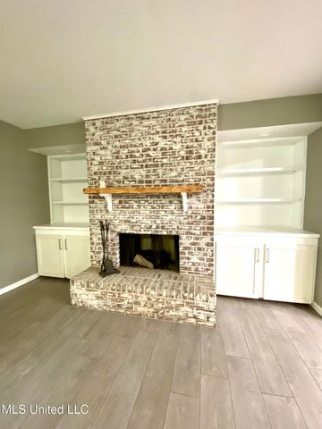 107 W Lakeshore Drive, Carriere, MS 39426