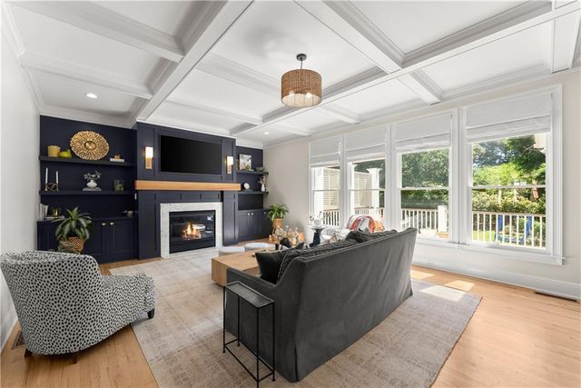4888 Tarry Glen Drive, Suwanee, GA 30024