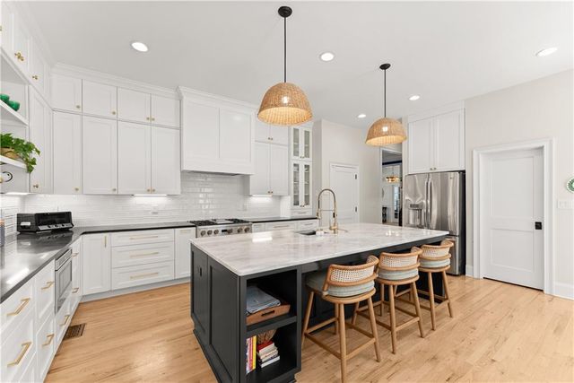 4888 Tarry Glen Drive, Suwanee, GA 30024