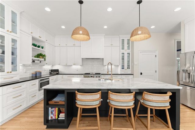 4888 Tarry Glen Drive, Suwanee, GA 30024