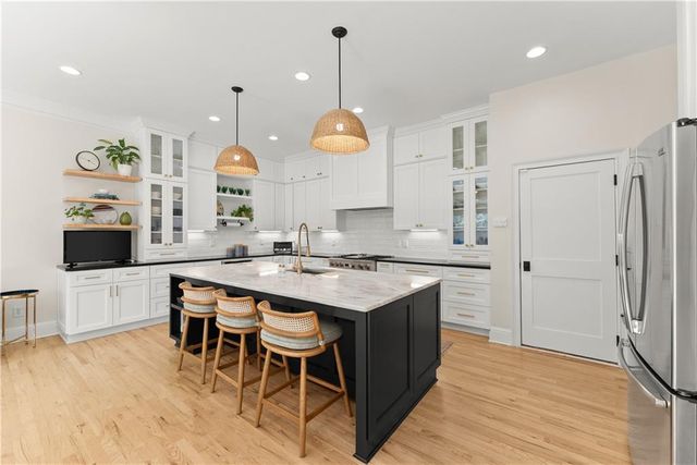 4888 Tarry Glen Drive, Suwanee, GA 30024