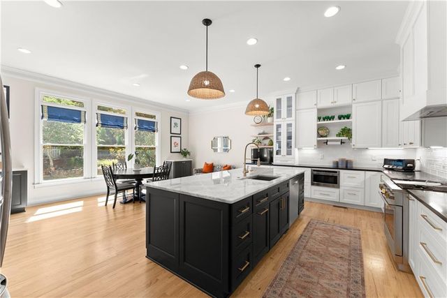 4888 Tarry Glen Drive, Suwanee, GA 30024
