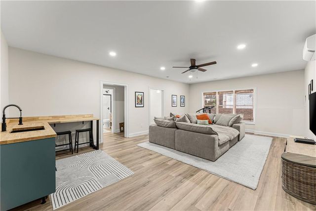 4888 Tarry Glen Drive, Suwanee, GA 30024