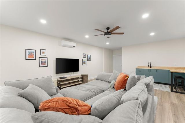 4888 Tarry Glen Drive, Suwanee, GA 30024