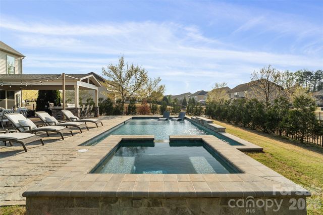 5067 Nighthawk Drive, Fort Mill, SC 29707