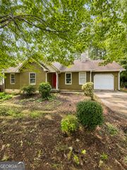 25 Highland Drive, Mcdonough, GA 30253
