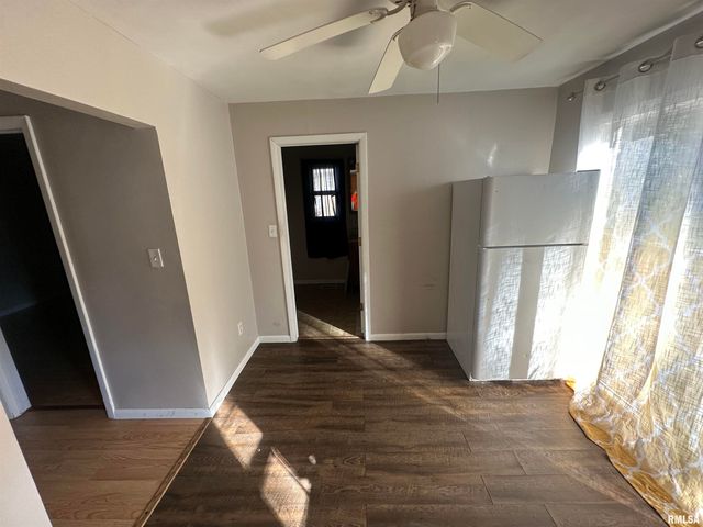 1030 W BERRIEN Street, Galesburg, IL 61401