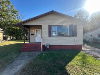 1030 W BERRIEN Street, Galesburg, IL 61401