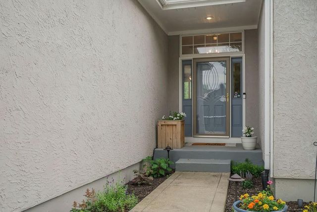 916 SW Lauren Court, Lee's Summit, MO 64081