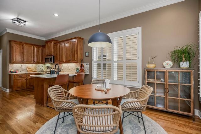 916 SW Lauren Court, Lee's Summit, MO 64081