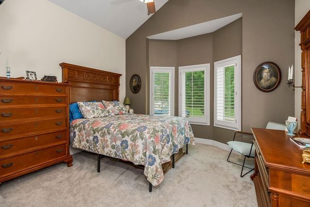 916 SW Lauren Court, Lee's Summit, MO 64081