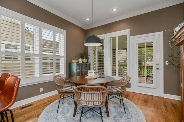 916 SW Lauren Court, Lee's Summit, MO 64081