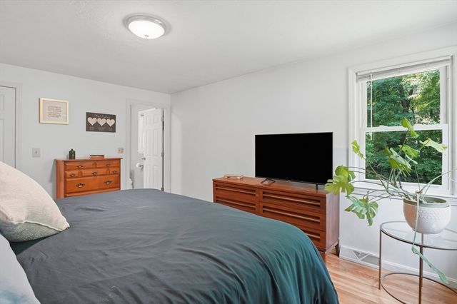 36 Valentine Rd, Northborough, MA 01532