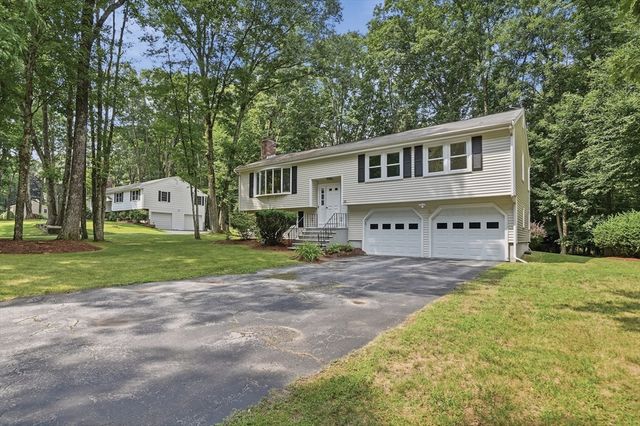 36 Valentine Rd, Northborough, MA 01532