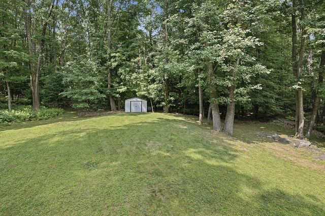 36 Valentine Rd, Northborough, MA 01532