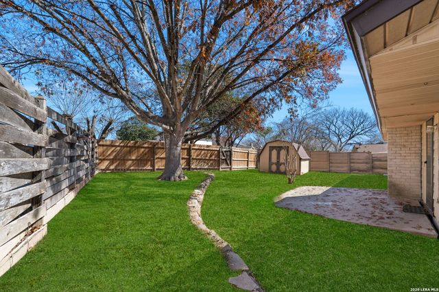 335 Madrid, Universal City, TX 78148