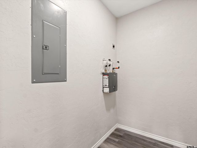 162 Holloway, Big Sandy, TX 75755