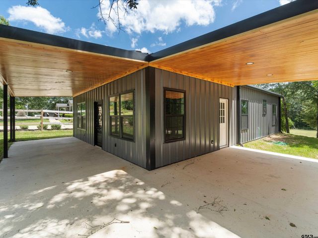 162 Holloway, Big Sandy, TX 75755