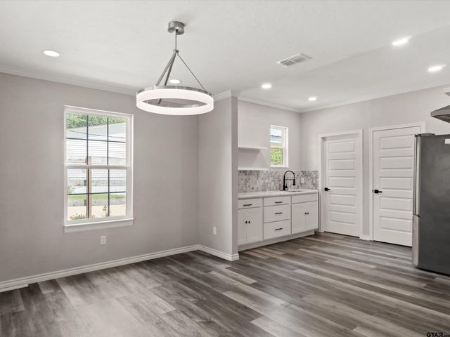 162 Holloway, Big Sandy, TX 75755