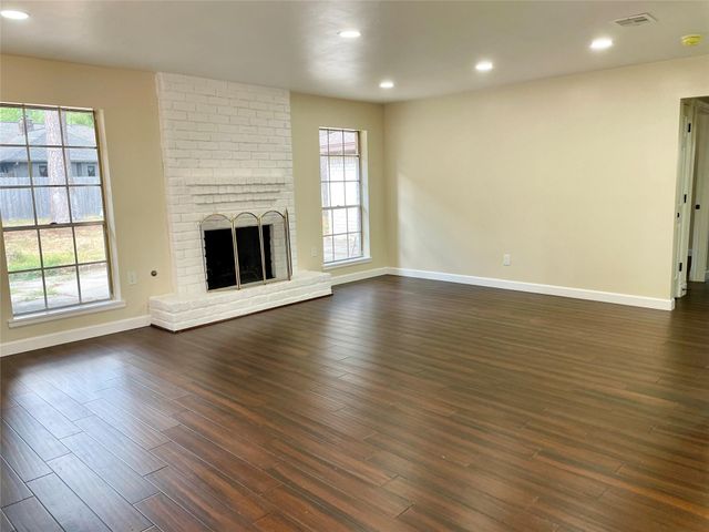 27213 Paula Lane, Conroe, TX 77385