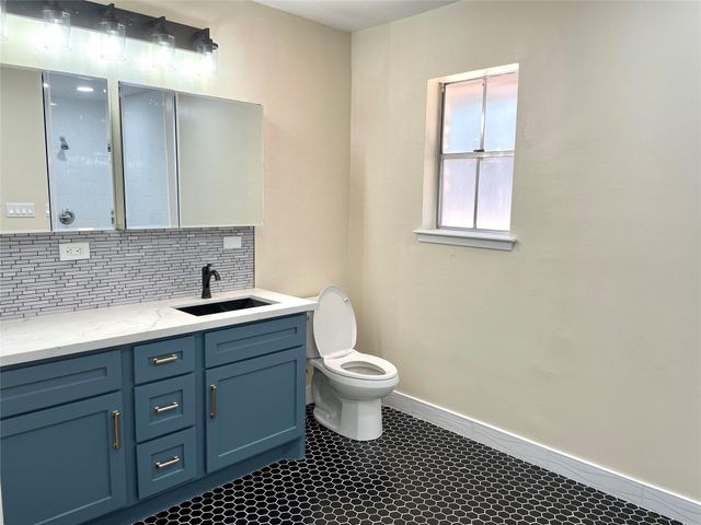 27213 Paula Lane, Conroe, TX 77385